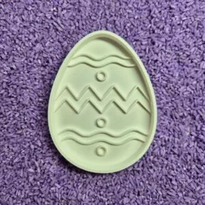 Vulvorm ei met zigzag en golven wit – pasen sensory play